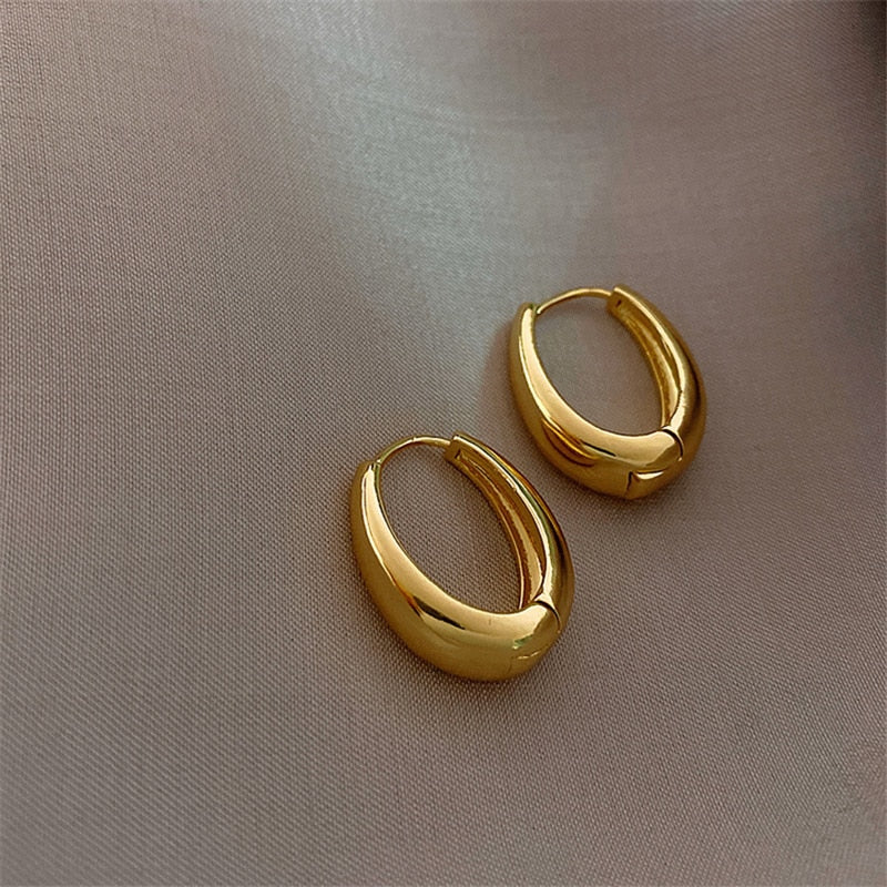 Women Copper Smooth Metal Hoop Earrings